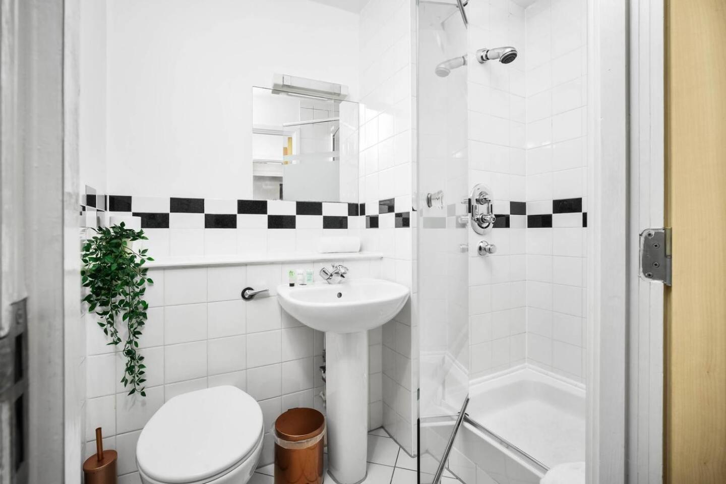 City Centre - Two Bedroom Apartment - Juliet Balcony - Secure Parking - Wifi - Smart Tv - Top Rated -33S Birmingam Exterior foto