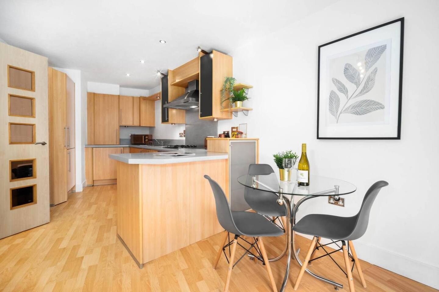 City Centre - Two Bedroom Apartment - Juliet Balcony - Secure Parking - Wifi - Smart Tv - Top Rated -33S Birmingam Exterior foto